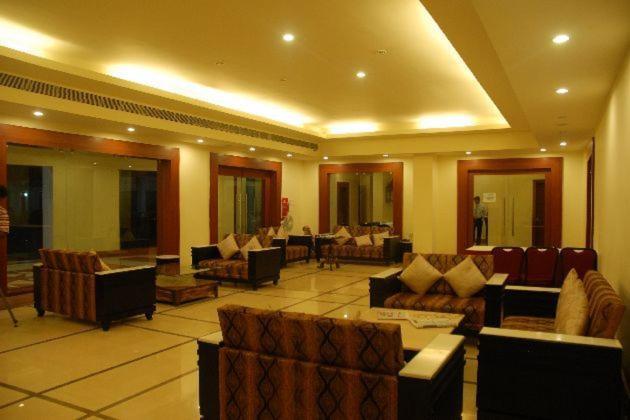 Blue Lily Beach Resort,Purî Extérieur photo